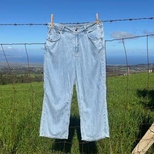 H&M Divided Denim Jeans Light wash High rise Wideleg Crop 8